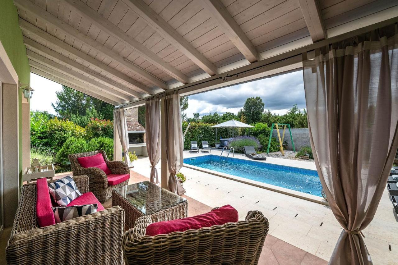 Villa Branca 6+2 Krnica Exteriér fotografie