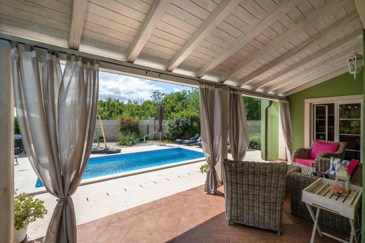 Villa Branca 6+2 Krnica Exteriér fotografie